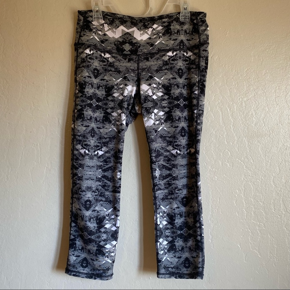 Womens Athleta Long Shorts Size Small